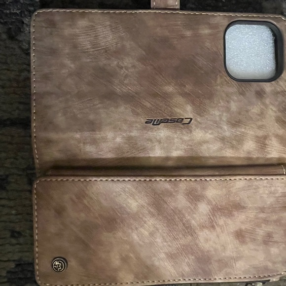 Iphone 13 Max Wallet Case - Picture 2 of 4
